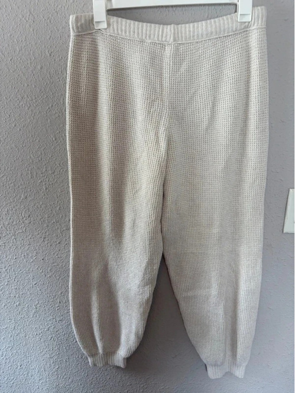 Aerie off white sweater joggers size L regular length - Picture 3 of 3